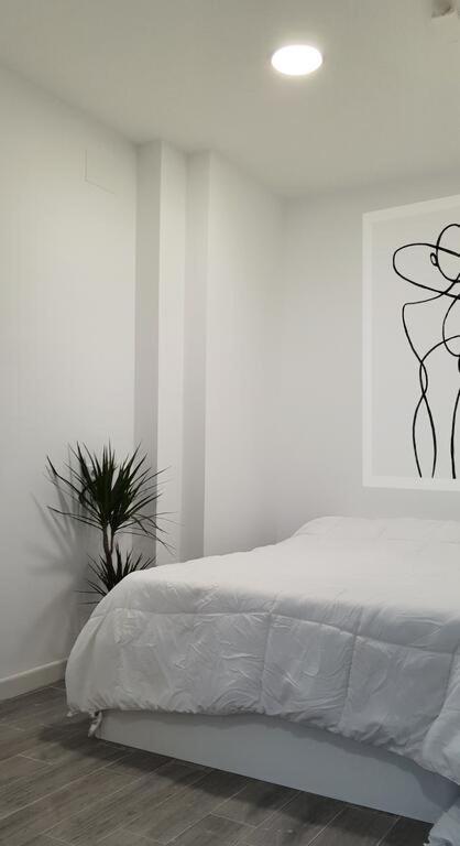 Apartamento De 2020 A Estrenar En Pleno Centro1B Algeciras Bagian luar foto